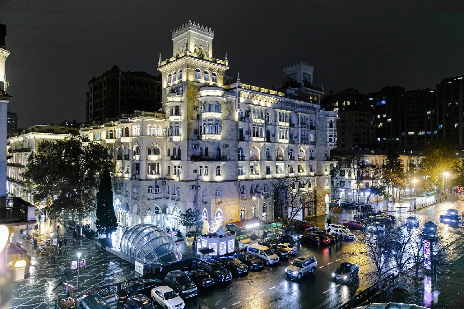 Colorit Nizami Street Apartment Baku