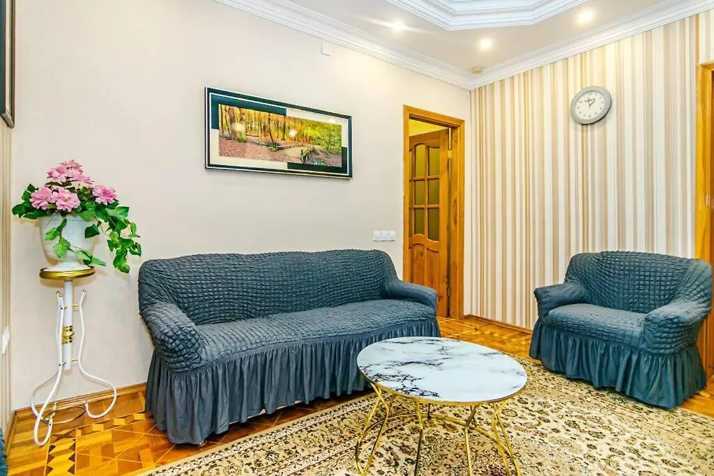 Colorit Nizami Street Apartment Baku