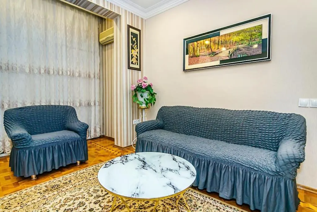 Colorit Nizami Street Apartment Baku